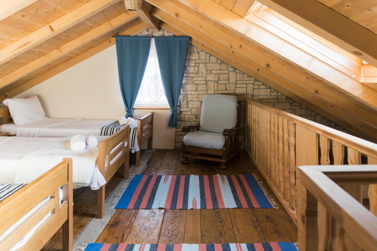 Rustic Apartment Mariva Любач Экстерьер фото